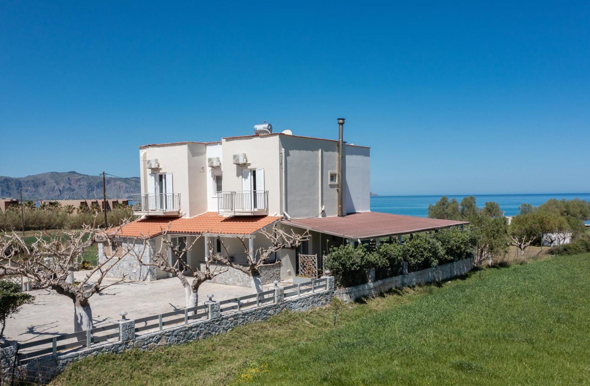 Beachfront First-Floor Suite Georgioupoli Exterior foto