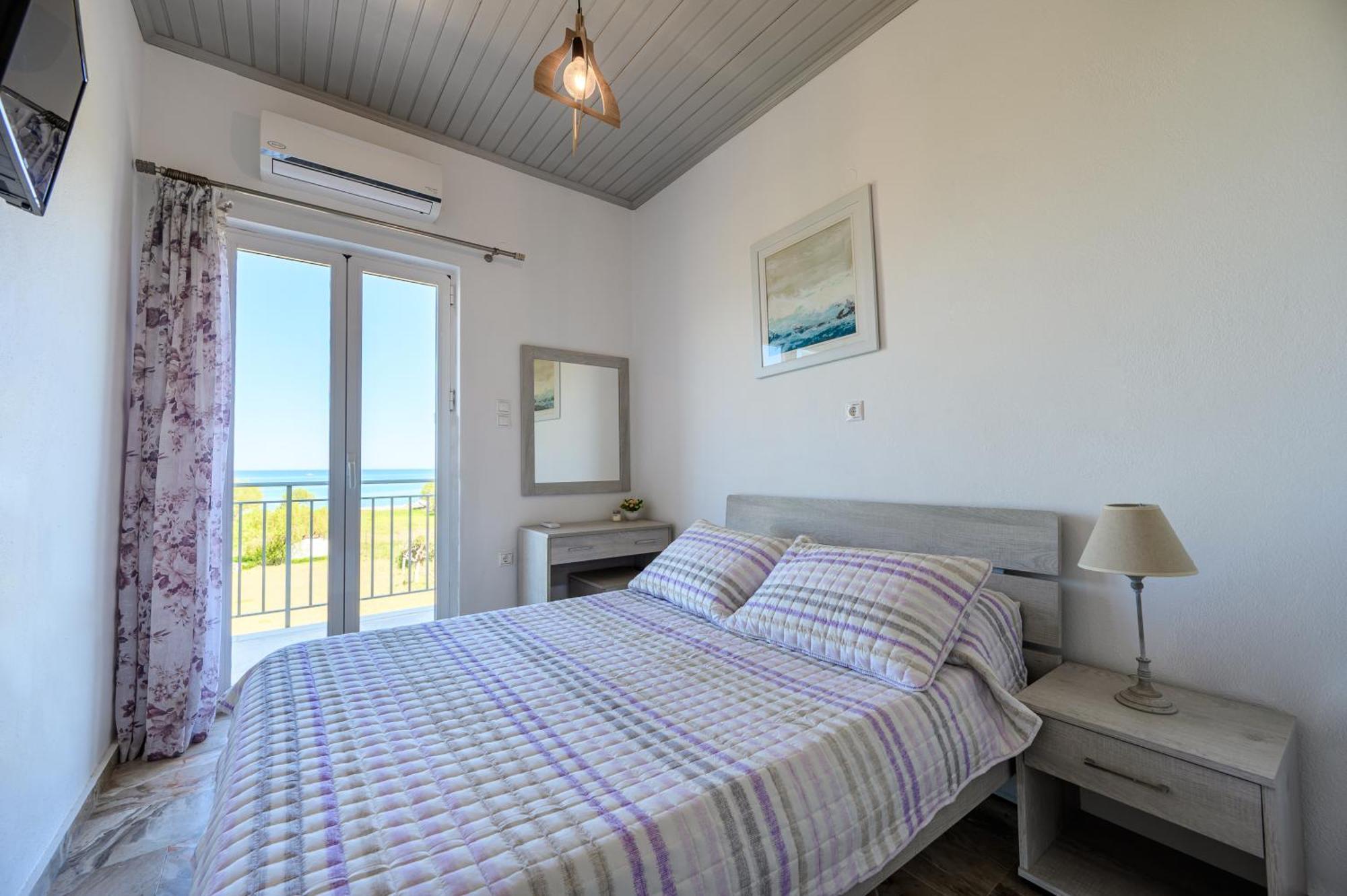 Beachfront First-Floor Suite Georgioupoli Exterior foto